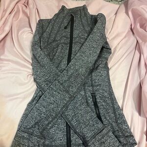 LOOKING TO TRADE! Do not buy you will not get the item!!